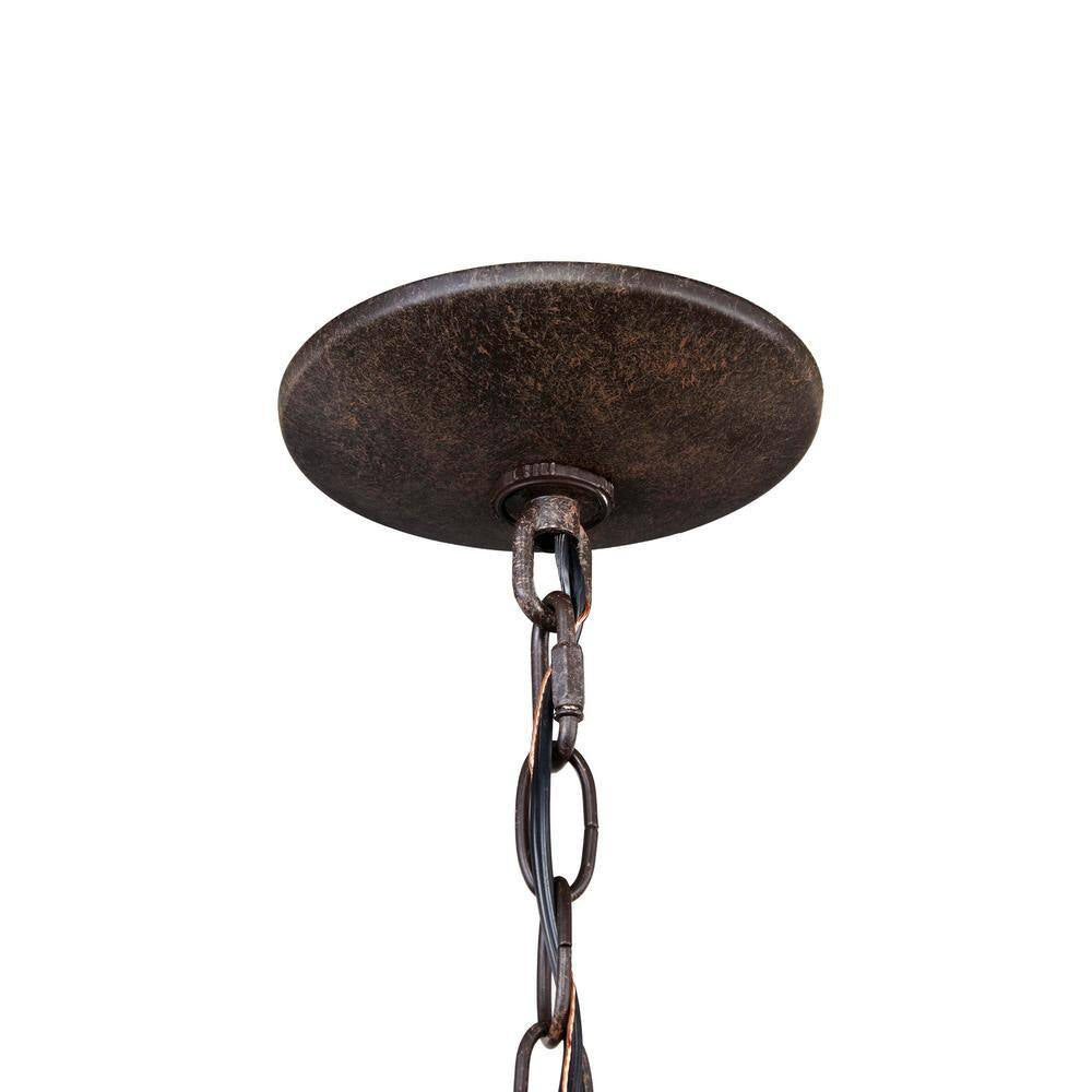 Spruce Lodge 5-Light Handmade Finish Pinecone Chandelier with Cear Seeded Glass Shade